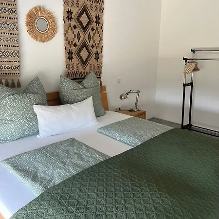 Moderne Grossraeumige Apartman *